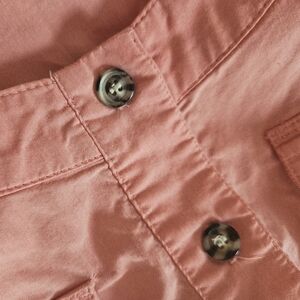 New York & Company Coral Pink Short Sleeve Button Down w/ Stretch Sz S